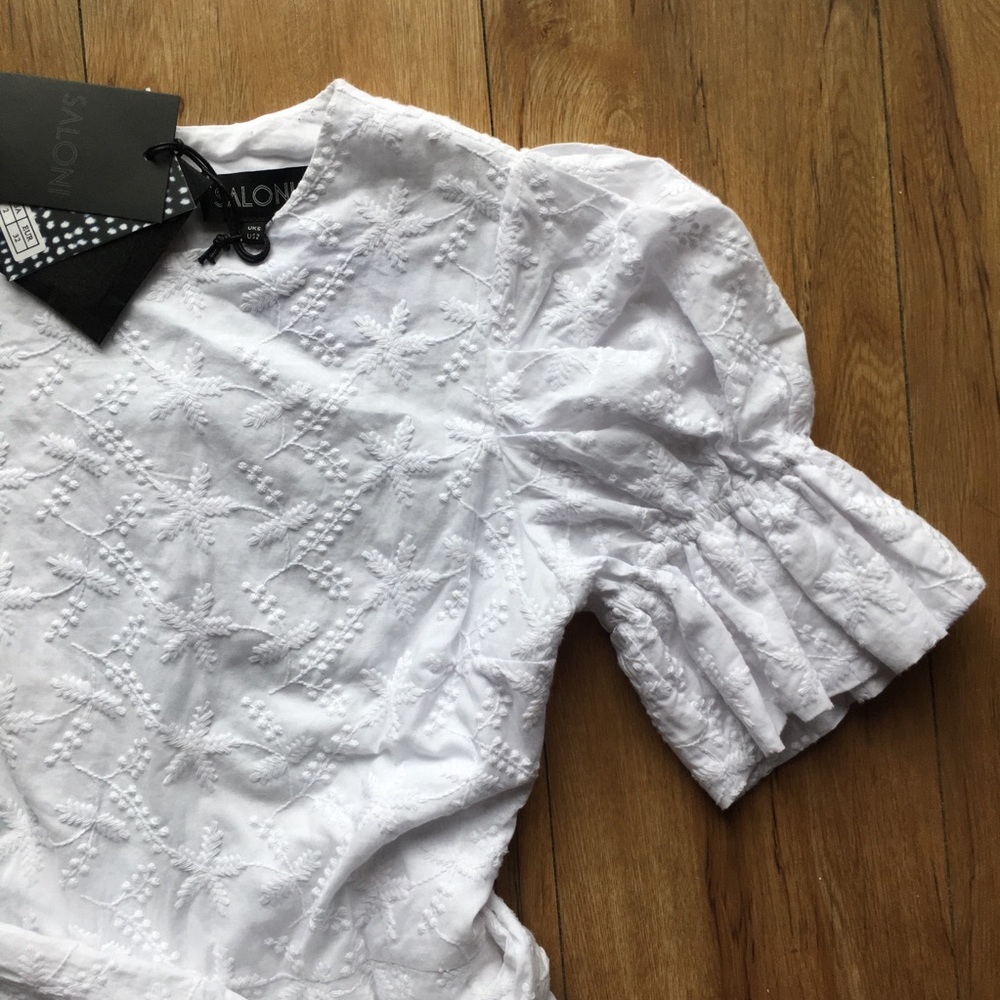 NWT Saloni White All-over Embroidered Ciara Dress - Picture 9 of 16